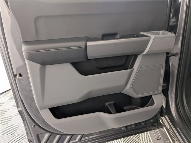 Used 2024 Ford F350 XLT image 27