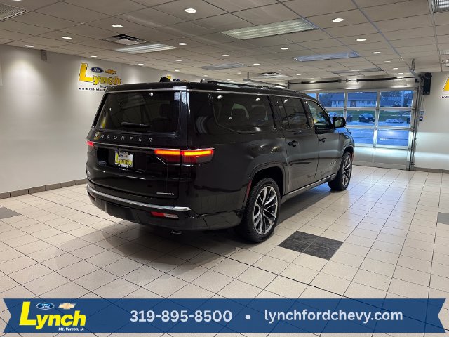 Used 2023 Jeep Wagoneer L Series III w/ Premium Group I AWD/4WD image 30