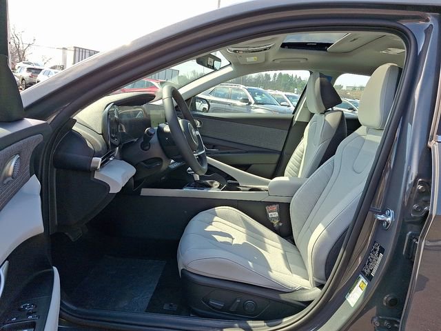 New 2026 Hyundai Elantra Limited image 5