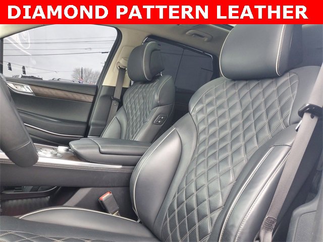 Used 2023 Genesis GV80 3.5T image 13