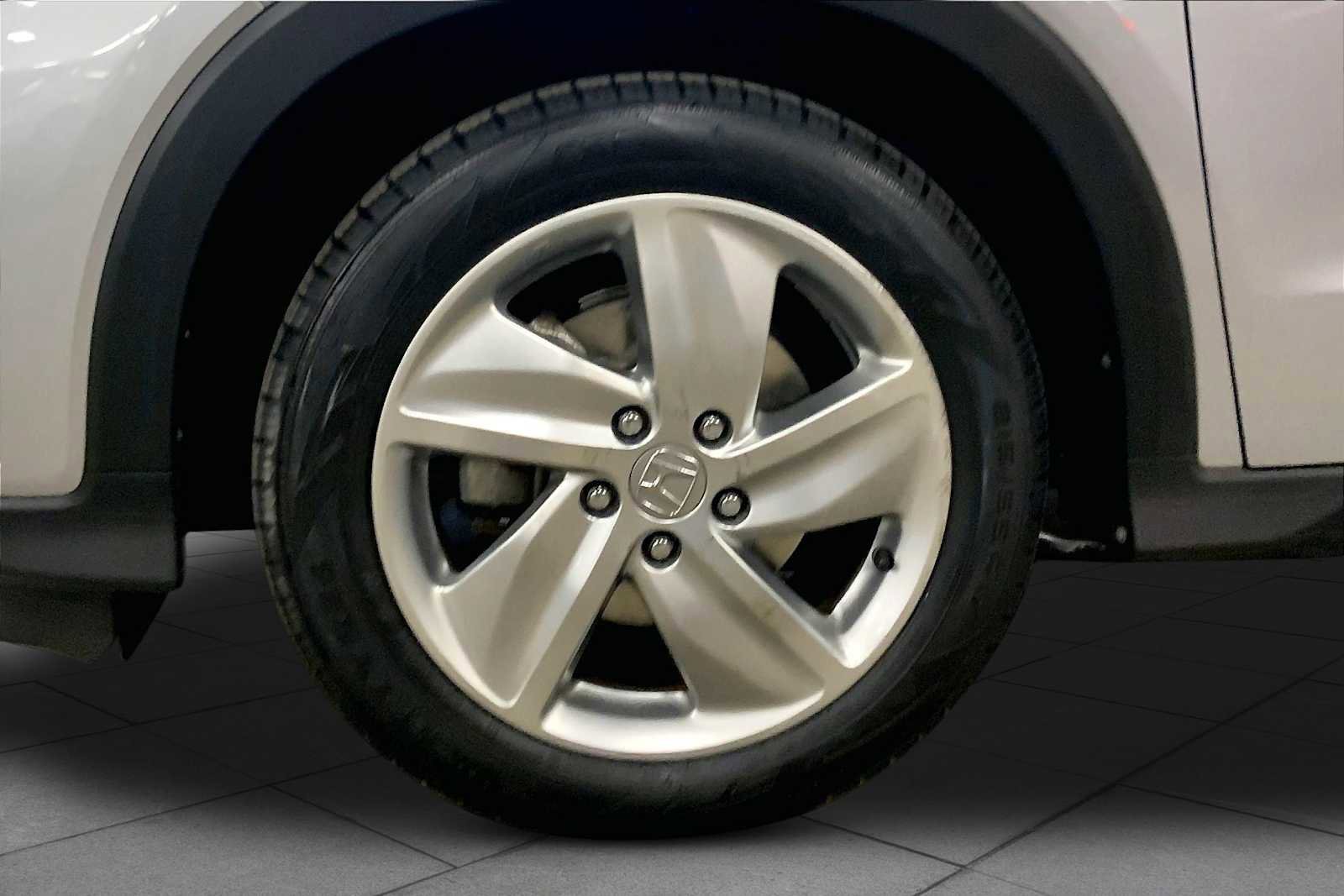 Used 2019 Honda HR-V EX image 11
