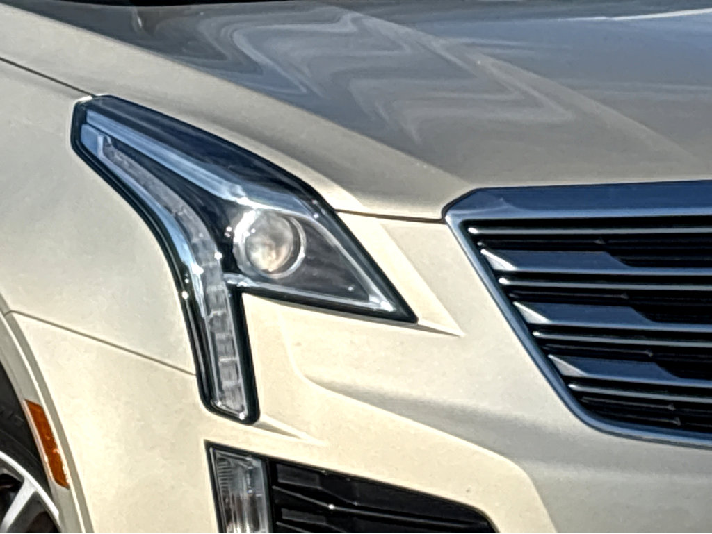 Used 2017 Cadillac XT5 FWD image 13