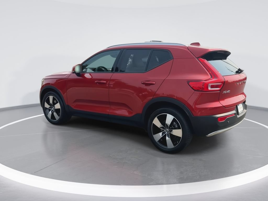 Used 2021 Volvo XC40 T5 Momentum AWD/4WD image 6
