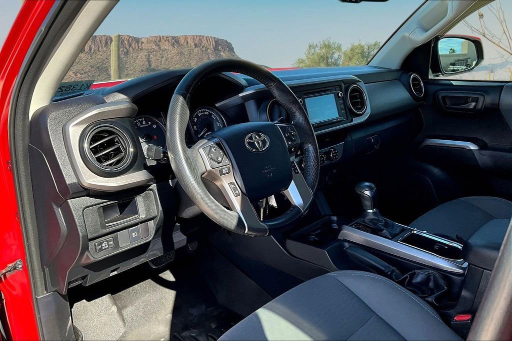 Used 2018 Toyota Tacoma SR5 RWD image 14
