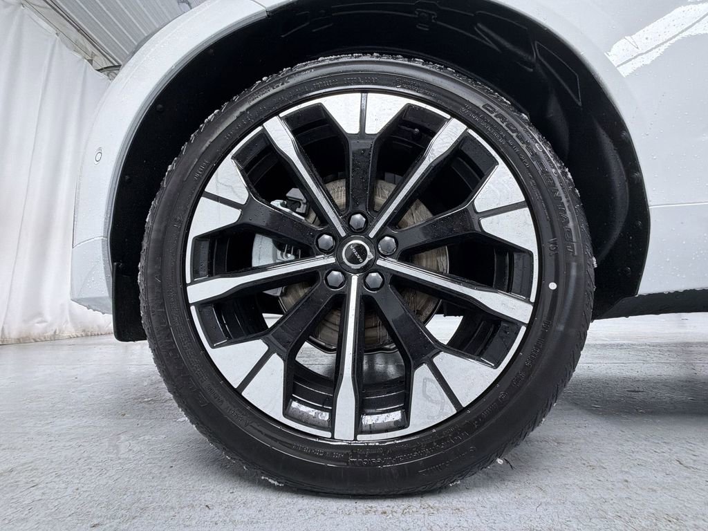 New 2026 Volvo XC60 B5 Plus w/ Protection Package Premier image 13