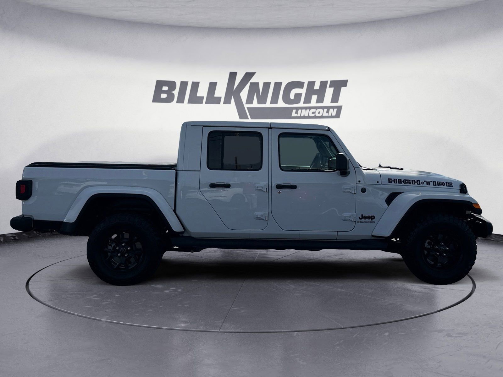 Used 2025 Jeep Gladiator High Tide image 6