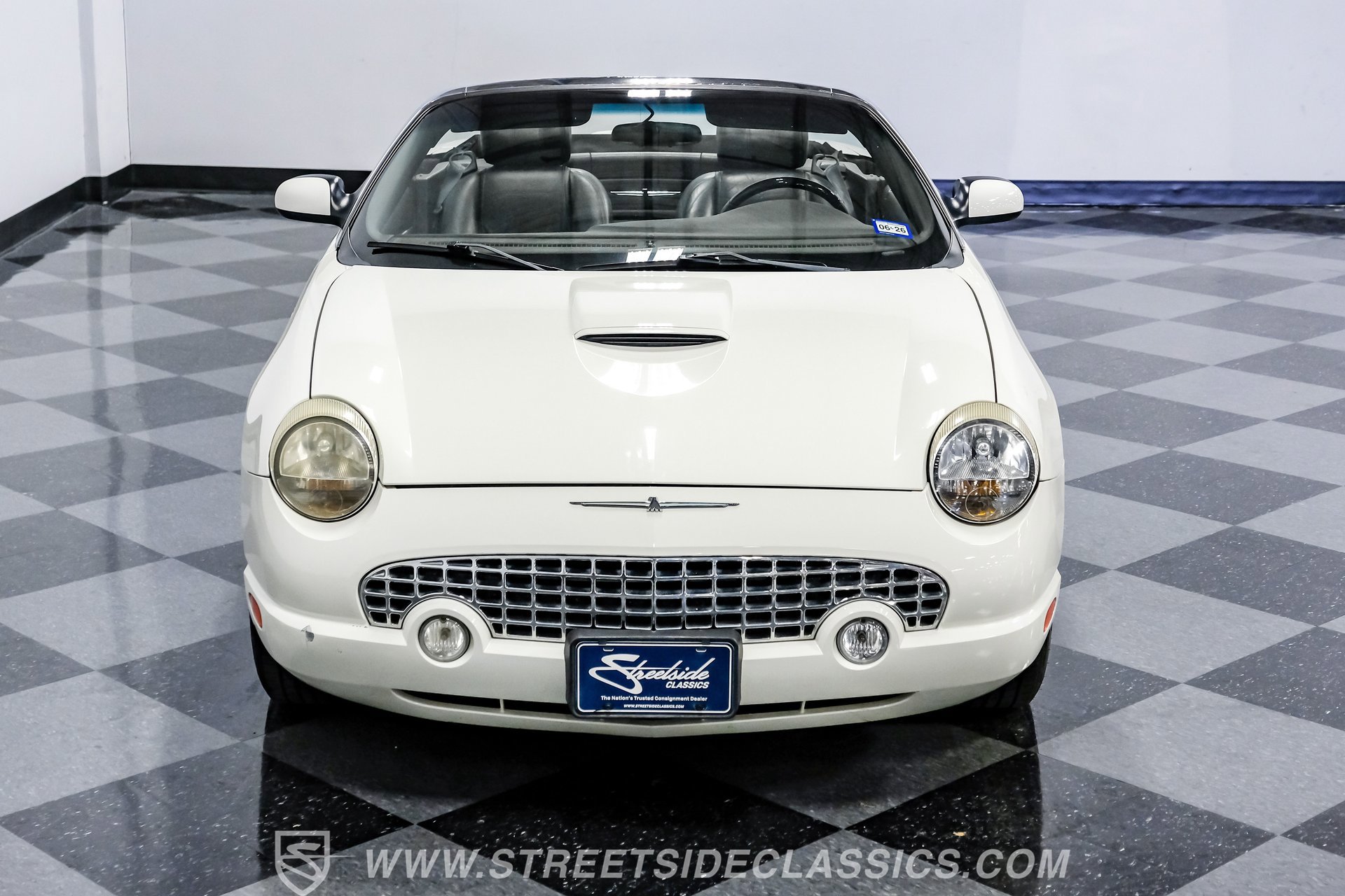 Used 2002 Ford Thunderbird image 33