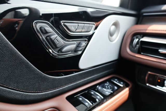Used 2026 Lincoln Aviator Reserve w/ Equipment Group 201A AWD/4WD image 19