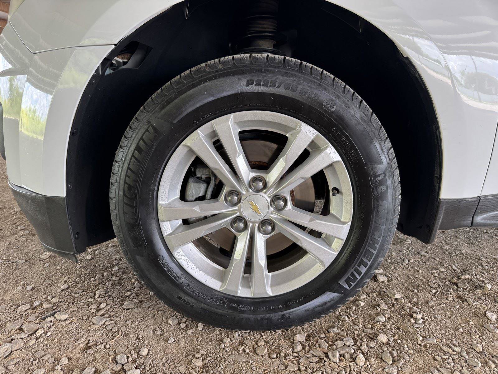 Used 2015 Chevrolet Equinox LS FWD image 40