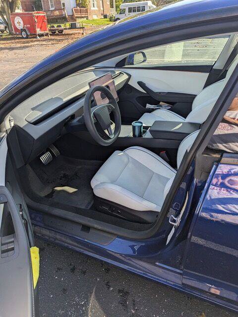 Used 2025 Tesla Model 3 Performance AWD/4WD image 4