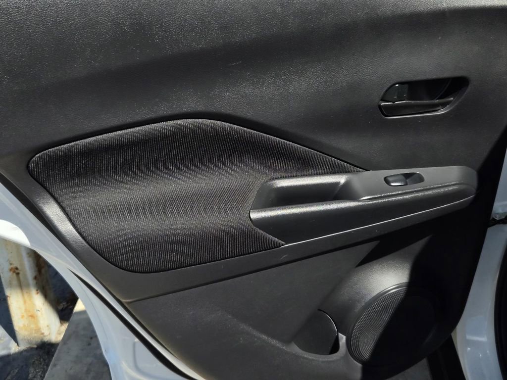Used 2024 Nissan Kicks S image 10