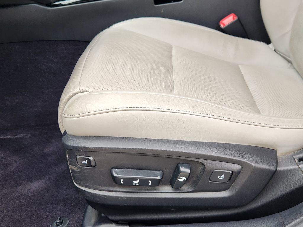 Used 2014 Lexus ES 300h image 17