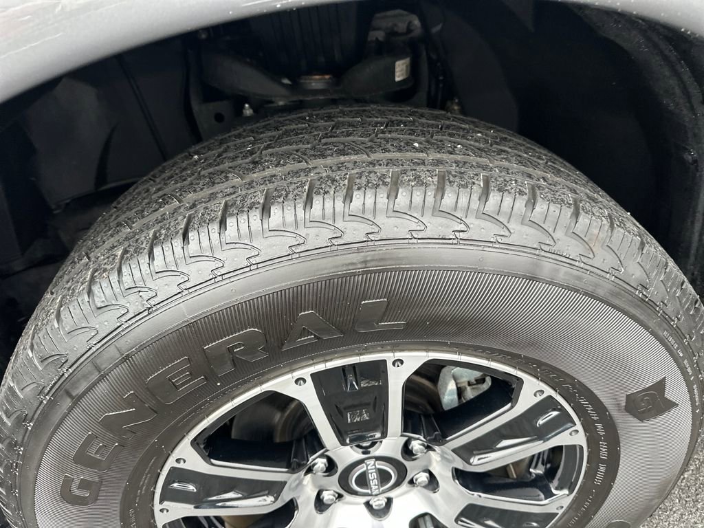 Used 2024 Nissan Titan SV image 12