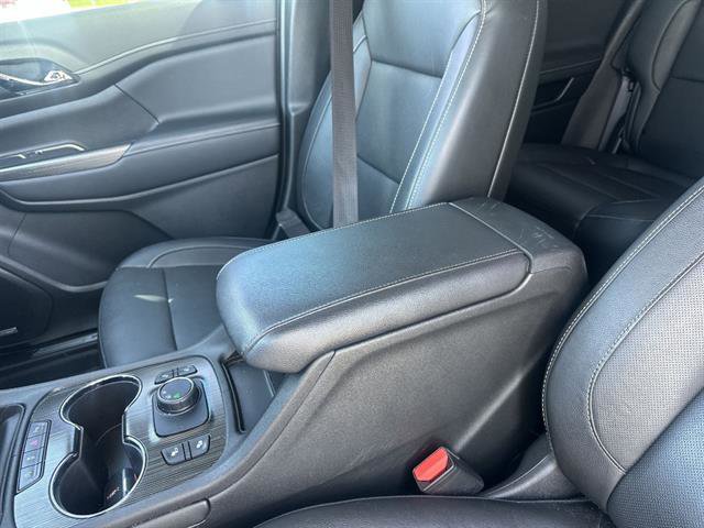 Used 2020 GMC Acadia SLT w/ LPO, Floor Liner Package FWD image 44