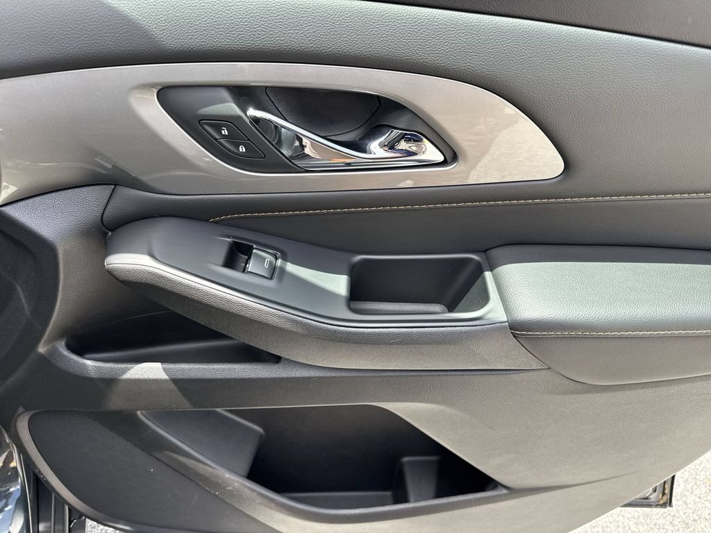 Used 2019 Chevrolet Traverse LT FWD image 44