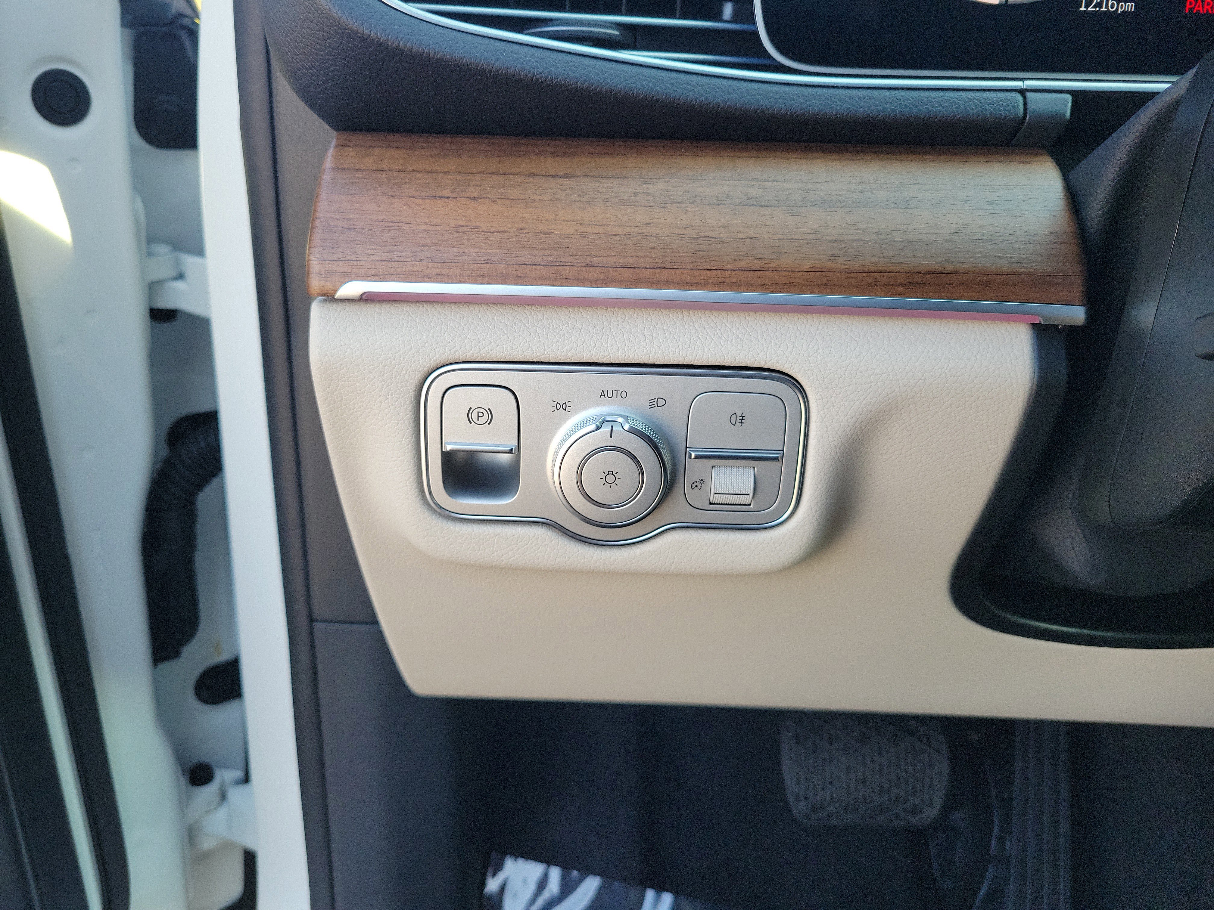 Certified 2026 Mercedes-Benz GLE 580 4MATIC image 33