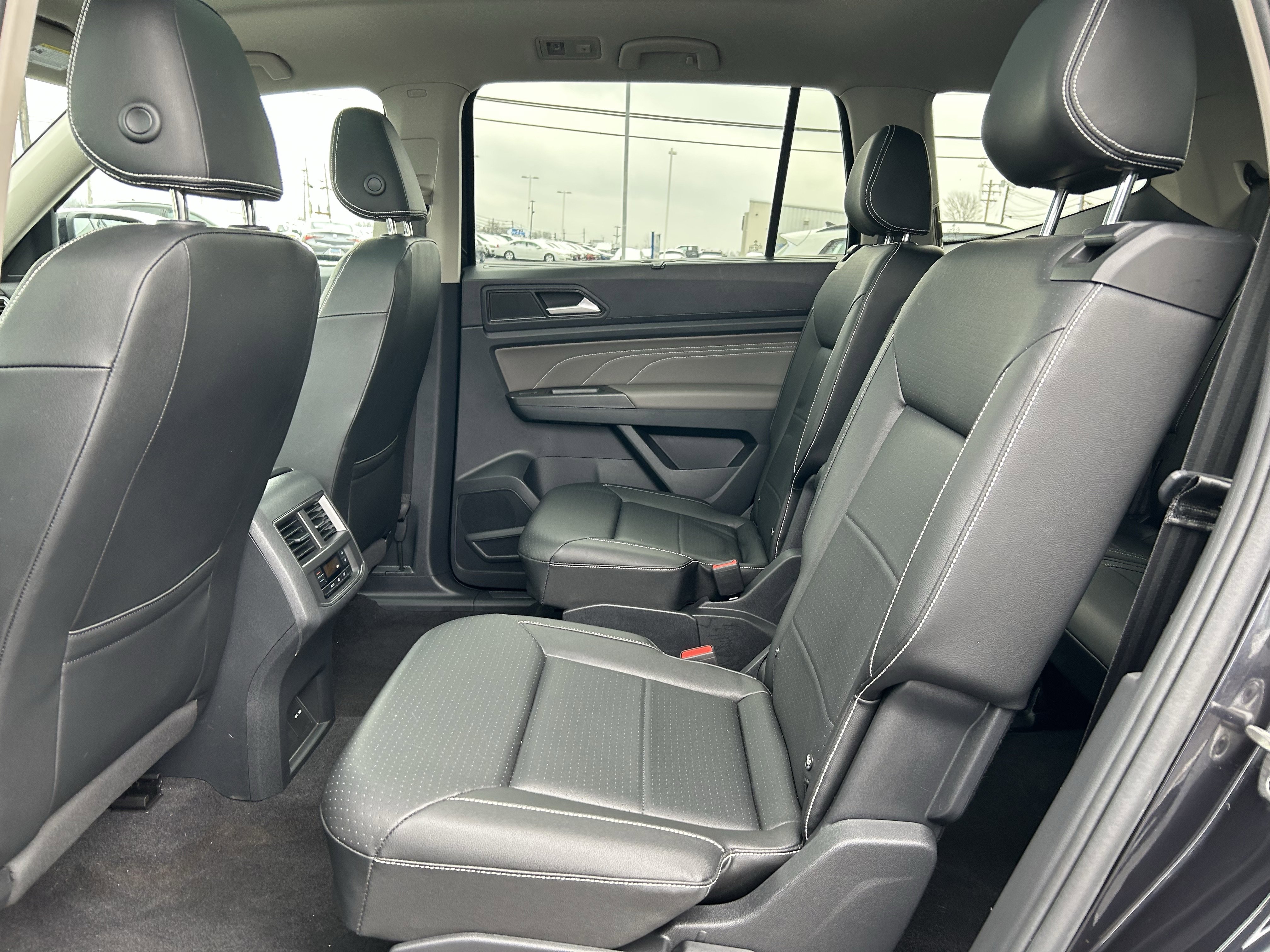 Certified 2023 Volkswagen Atlas SE w/ Panoramic Sunroof Package image 23