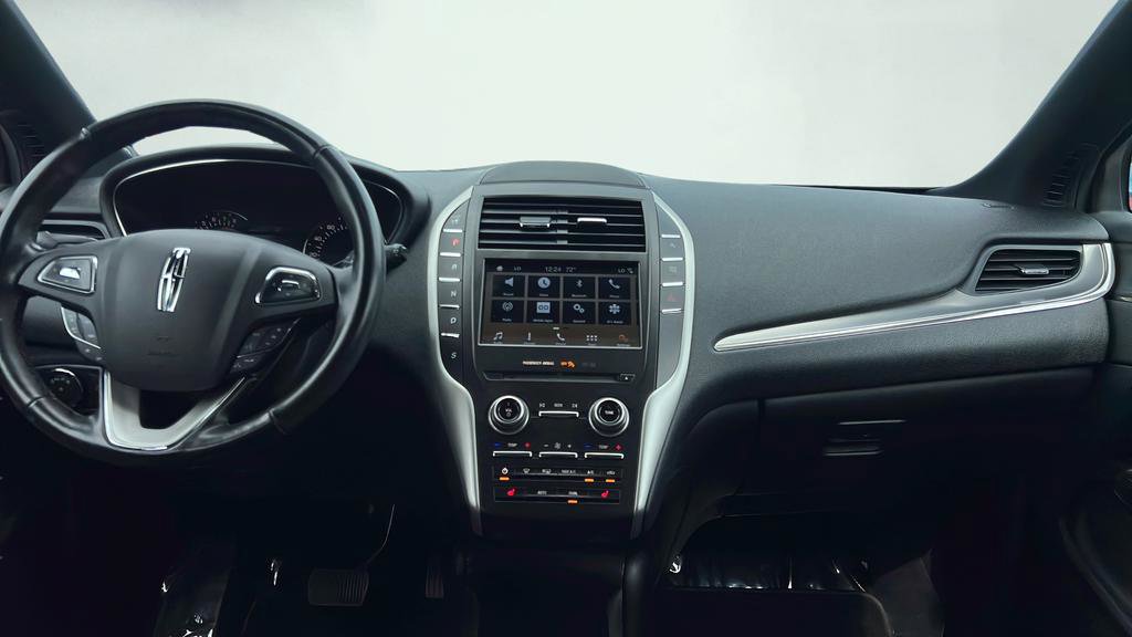 Used 2017 Lincoln MKC Premiere FWD image 16