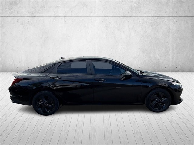 Used 2023 Hyundai Elantra SEL image 4