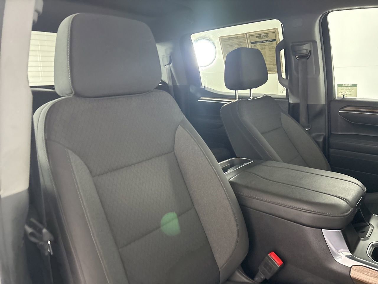 Used 2025 Chevrolet Silverado 1500 LT image 27