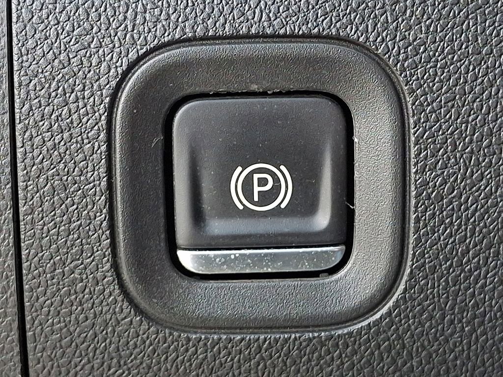 Used 2019 Chevrolet Silverado 1500 LT w/ All-Star Edition image 25