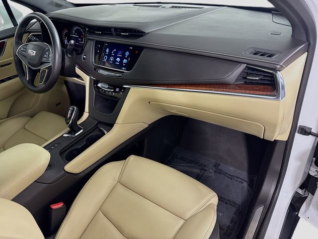 Used 2017 Cadillac XT5 Premium Luxury w/ Driver Assist Package image 32