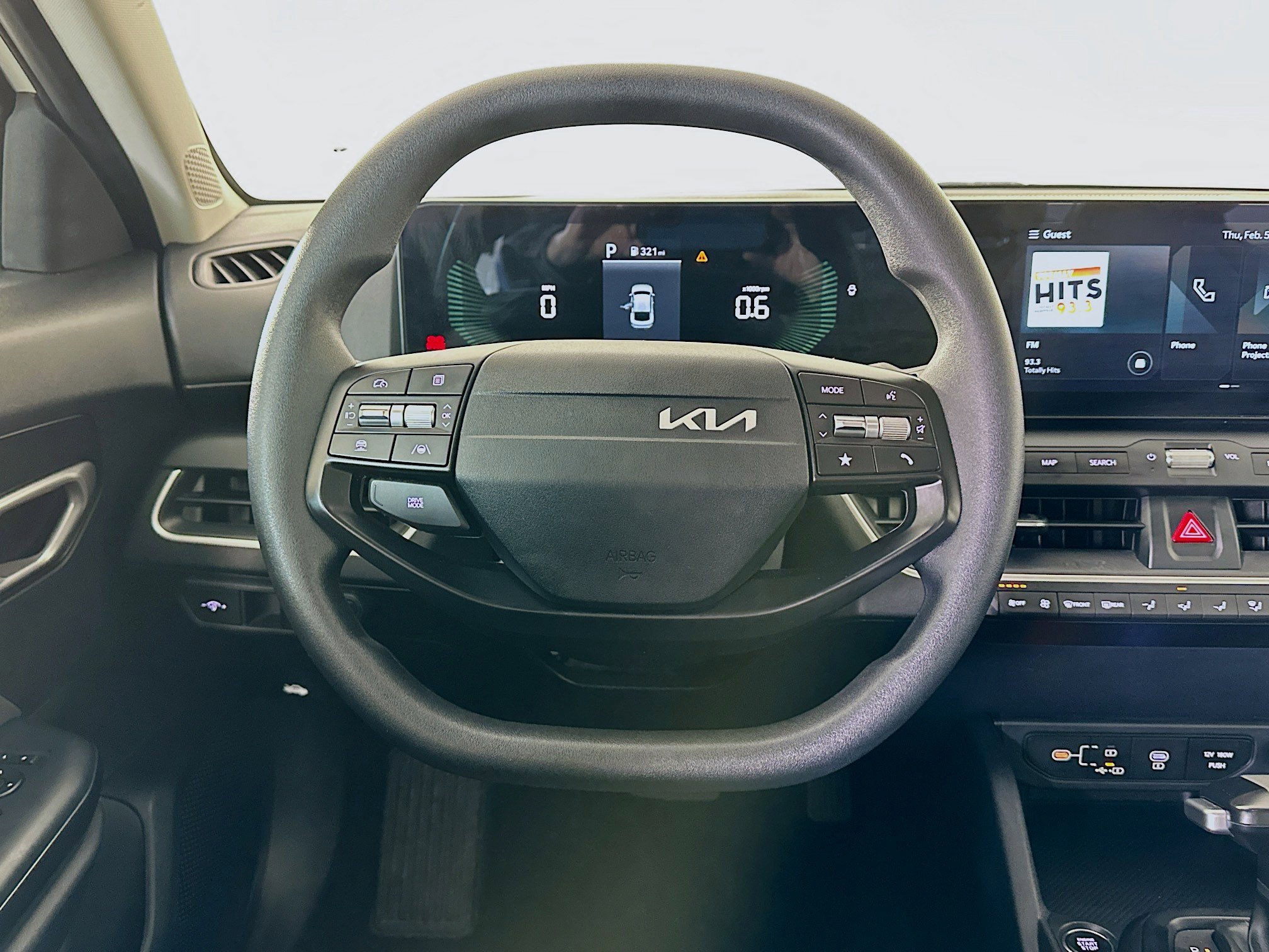 Used 2025 Kia K4 LXS image 18