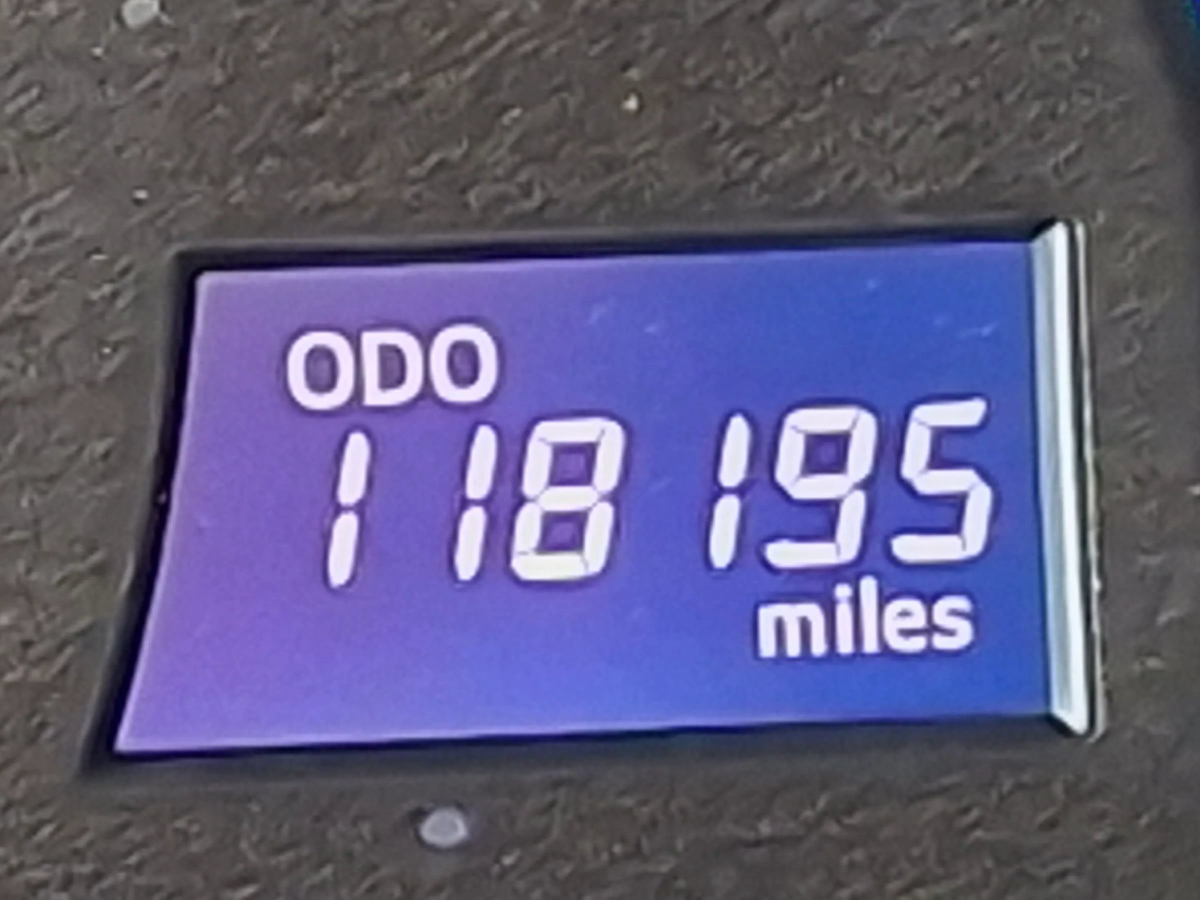 Used 2012 Toyota Camry LE FWD image 19