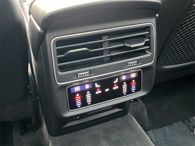 Used 2022 Audi Q8 Premium Plus w/ Premium Plus Package image 15