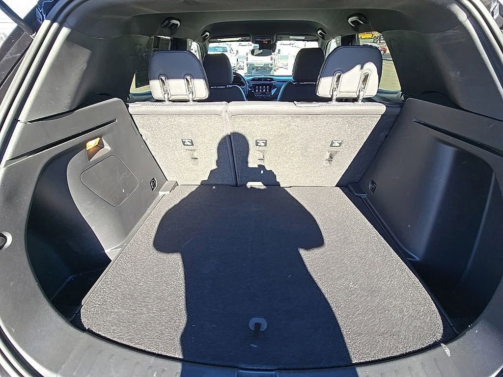 Used 2023 Chevrolet TrailBlazer RS w/ Convenience Package image 28