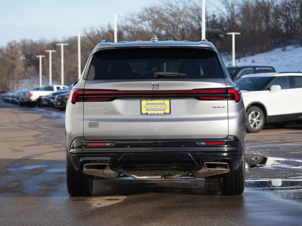 Used 2025 Buick Enclave Sport Touring image 4