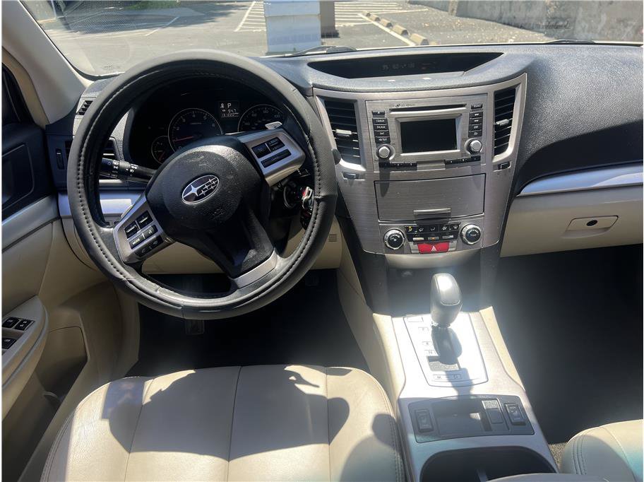 Used 2014 Subaru Outback 2.5i Premium w/ Popular Package #1B AWD/4WD image 13