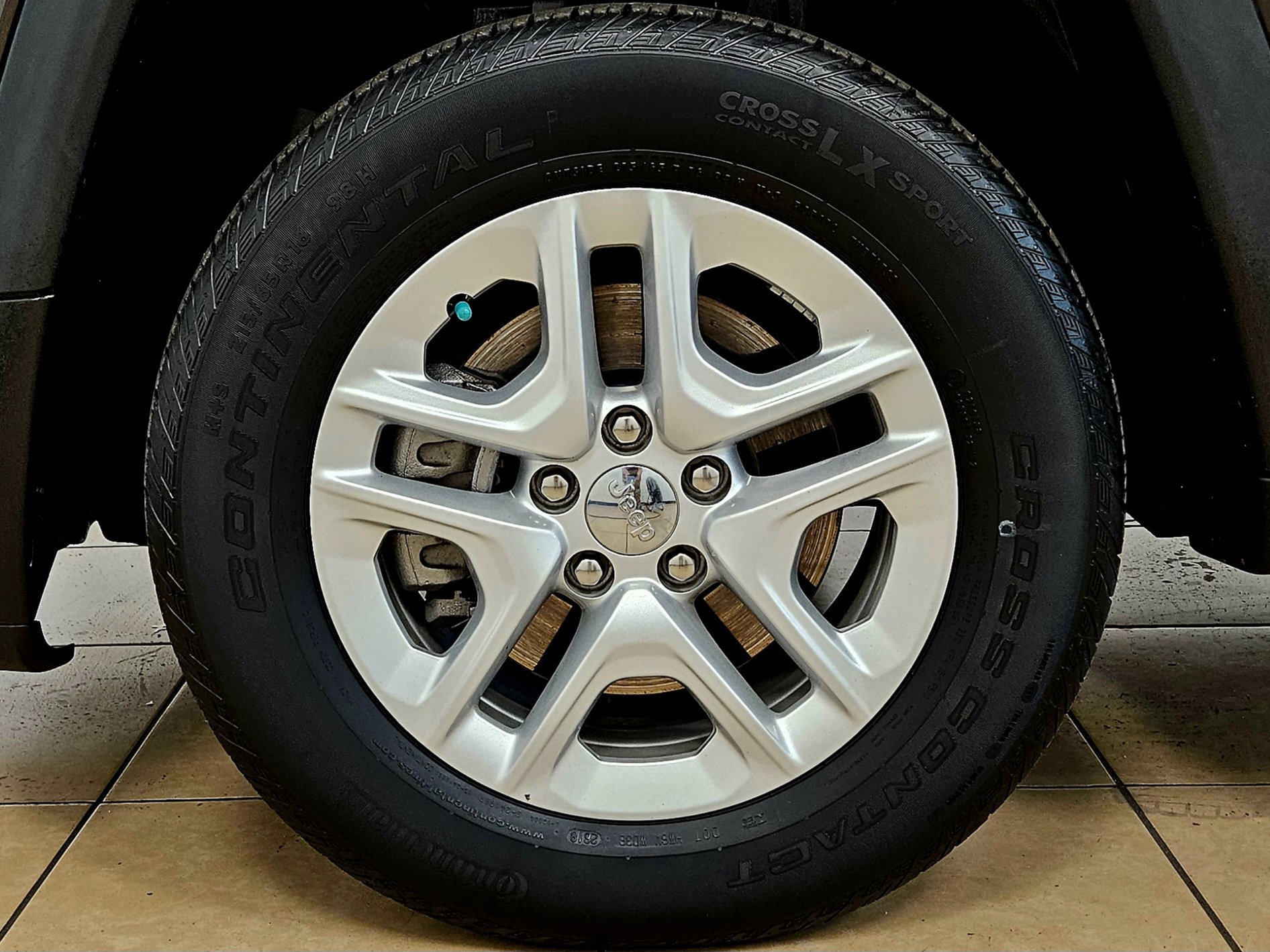 Used 2019 Jeep Compass Sport w/ Cold Weather Group image 30