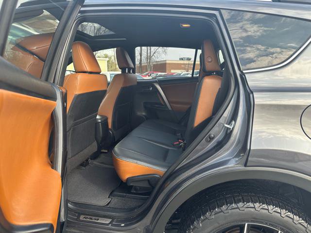 Used 2017 Toyota RAV4 SE AWD/4WD image 12