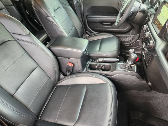 Used 2023 Jeep Gladiator Sport AWD/4WD image 16