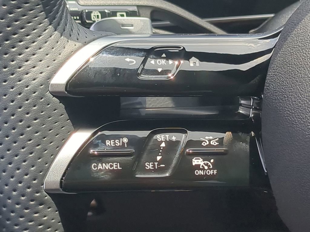 Certified 2025 Mercedes-Benz GLC 350e 4MATIC image 13