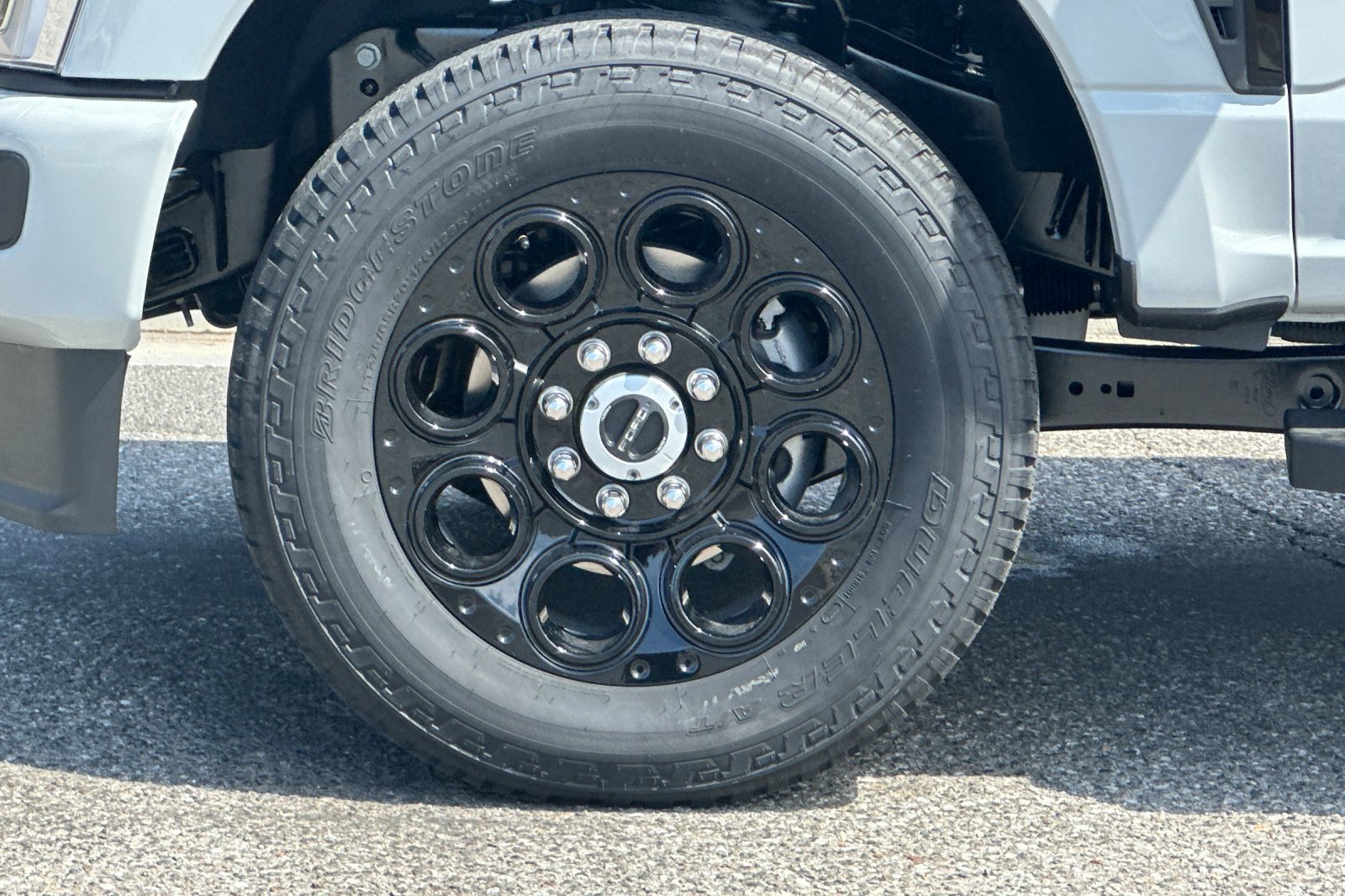New 2026 Ford F250 XLT w/ XLT Premium Package AWD/4WD image 25