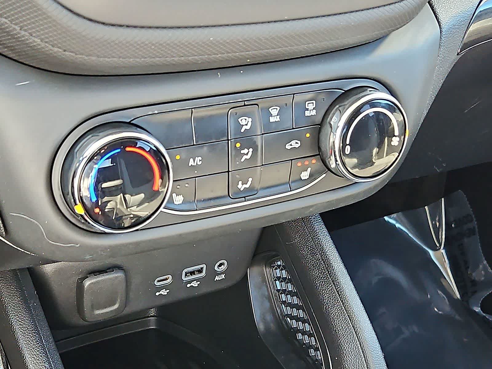 Certified 2022 Chevrolet TrailBlazer LT w/ Driver Confidence Package AWD/4WD image 23