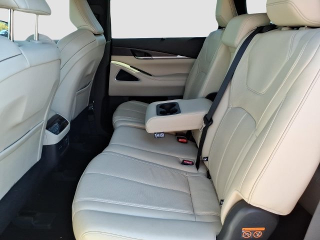 Certified 2023 INFINITI QX60 Sensory w/ Vision Package AWD/4WD image 31