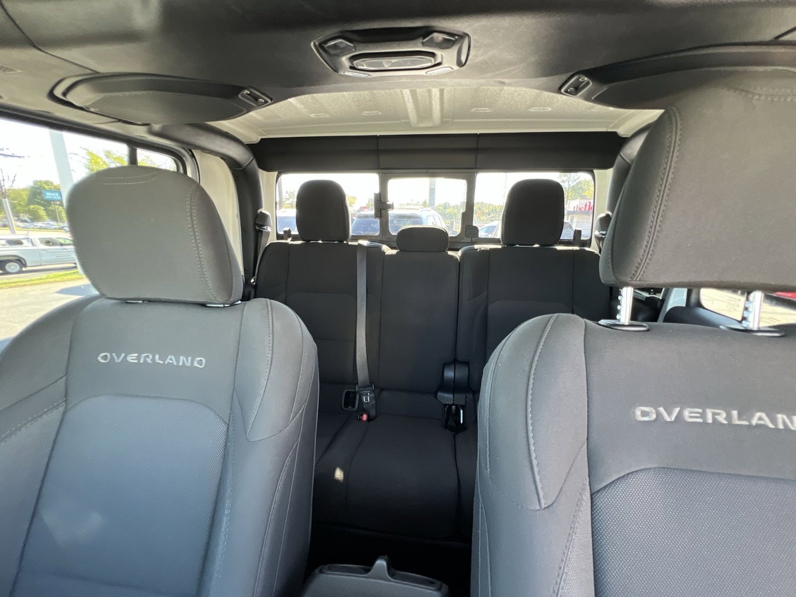 Used 2023 Jeep Gladiator Overland image 5