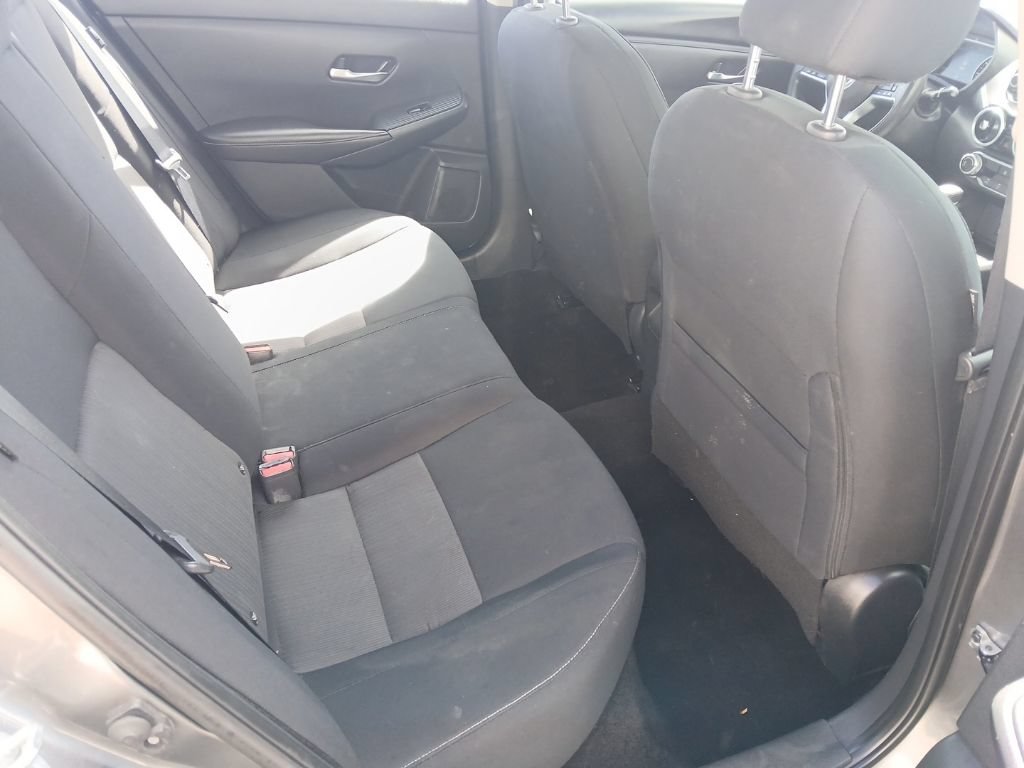 Used 2023 Nissan Sentra SV FWD image 14