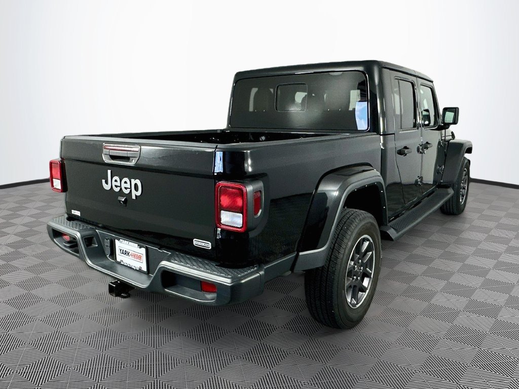 Used 2023 Jeep Gladiator Overland w/ Cold Weather Group AWD/4WD image 12