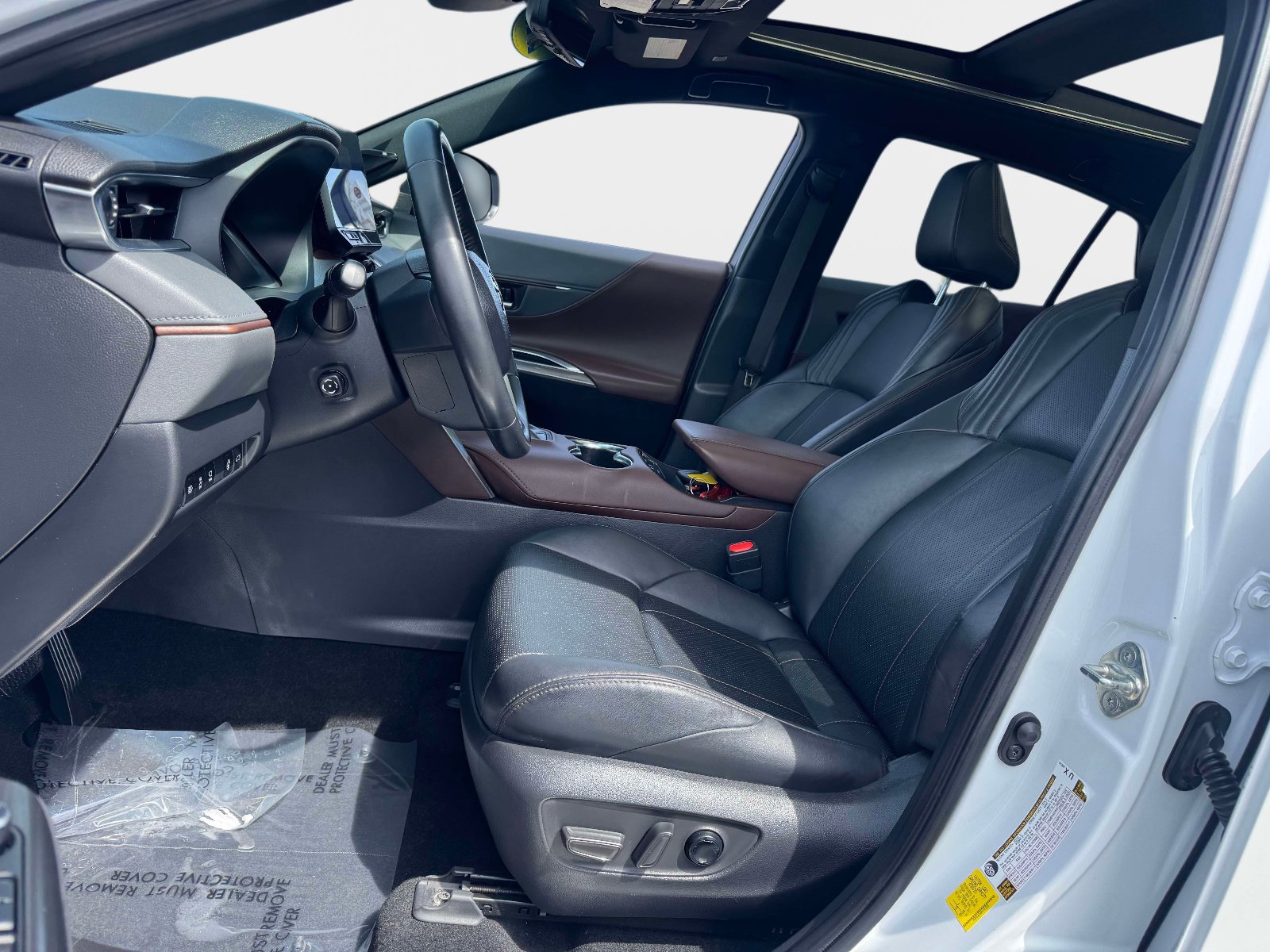 Certified 2023 Toyota Venza Limited AWD/4WD image 13