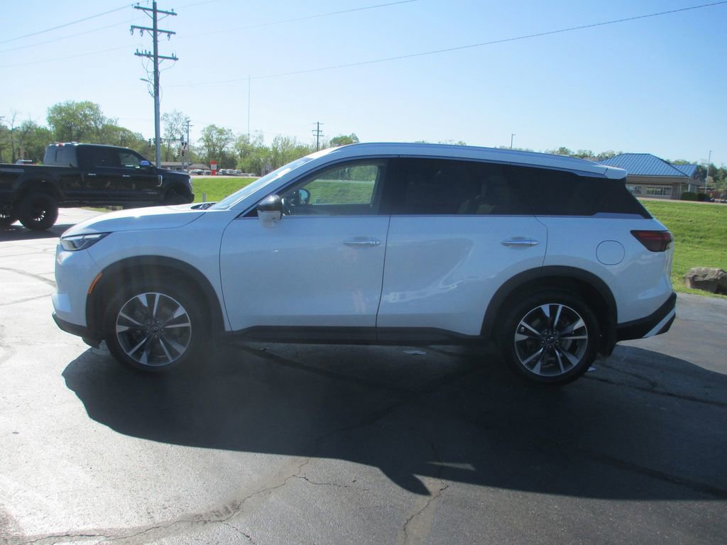 Used 2023 INFINITI QX60 Luxe w/ Cargo Package AWD/4WD image 11