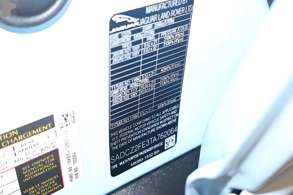 New 2026 Jaguar F-PACE SVR image 25