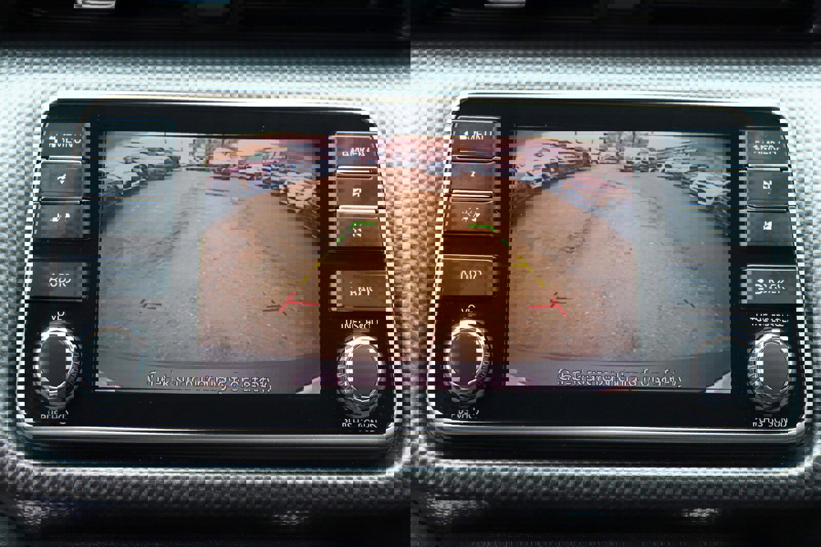 Used 2018 Nissan Kicks SV image 29