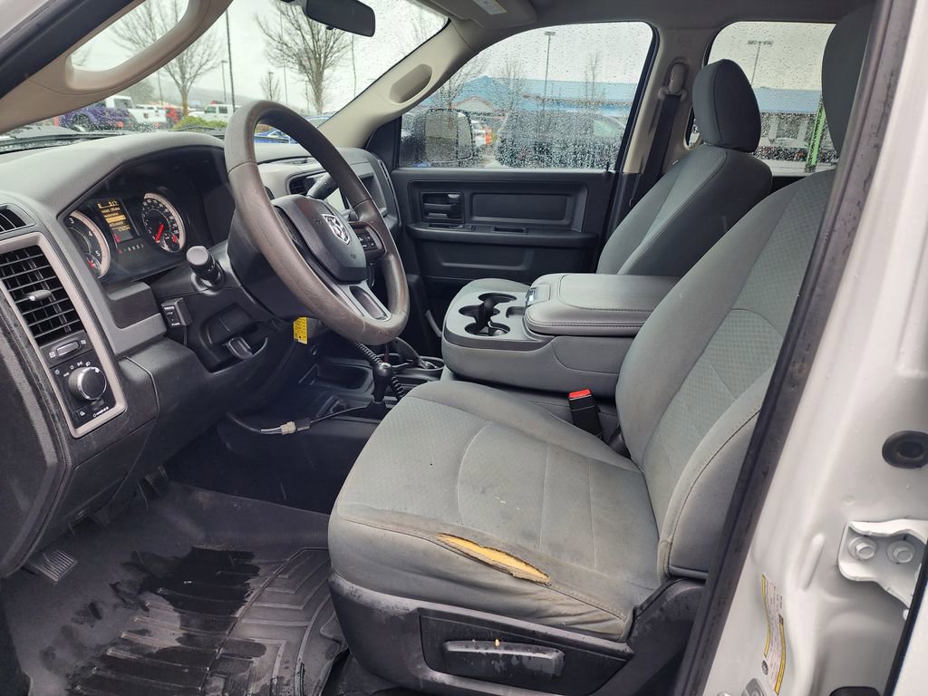Used 2018 RAM 3500 Tradesman w/ Chrome Appearance Group AWD/4WD image 8