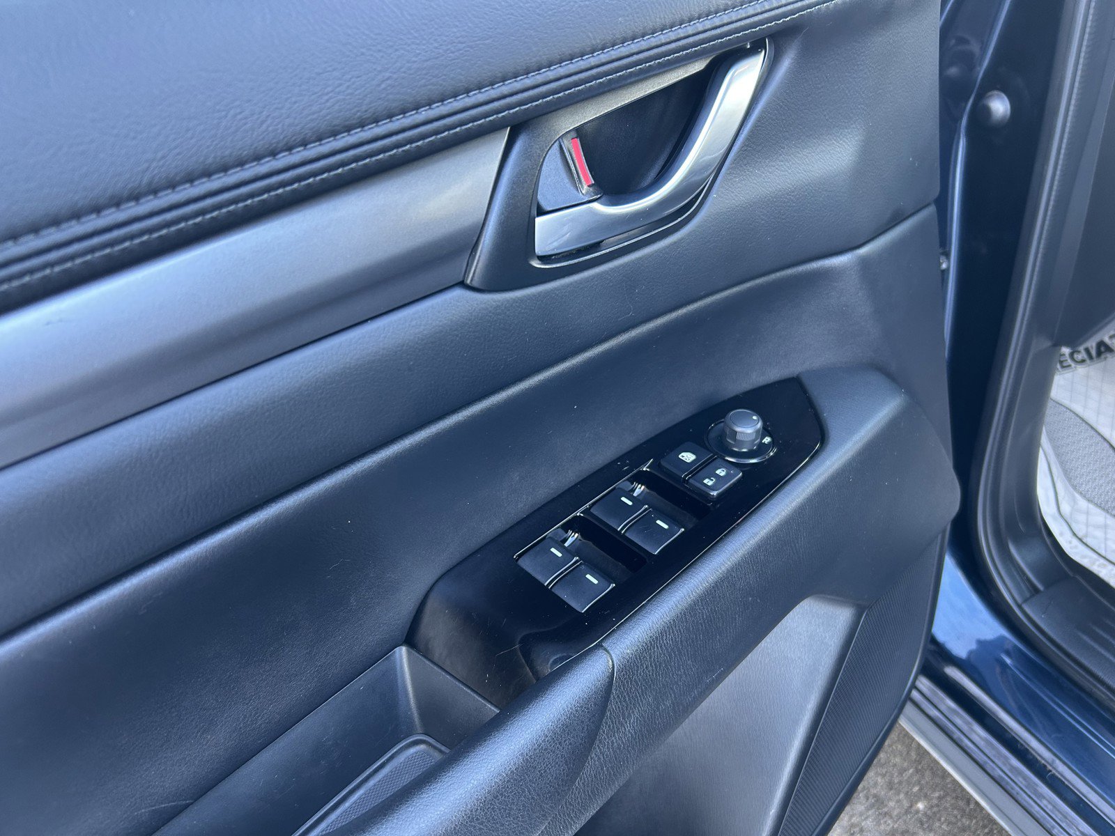 Used 2025 MAZDA CX-5 AWD 2.5 S w/ Preferred Package image 10