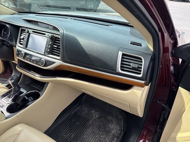 Certified 2018 Toyota Highlander Limited image 16