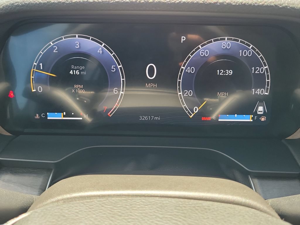 Used 2023 Jeep Grand Cherokee Limited w/ Luxury Tech Group II RWD image 13